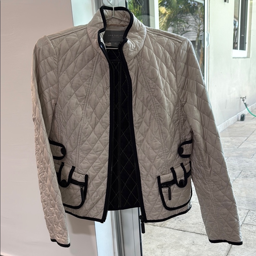 Banana Republic Cream and Black Utility Jacket